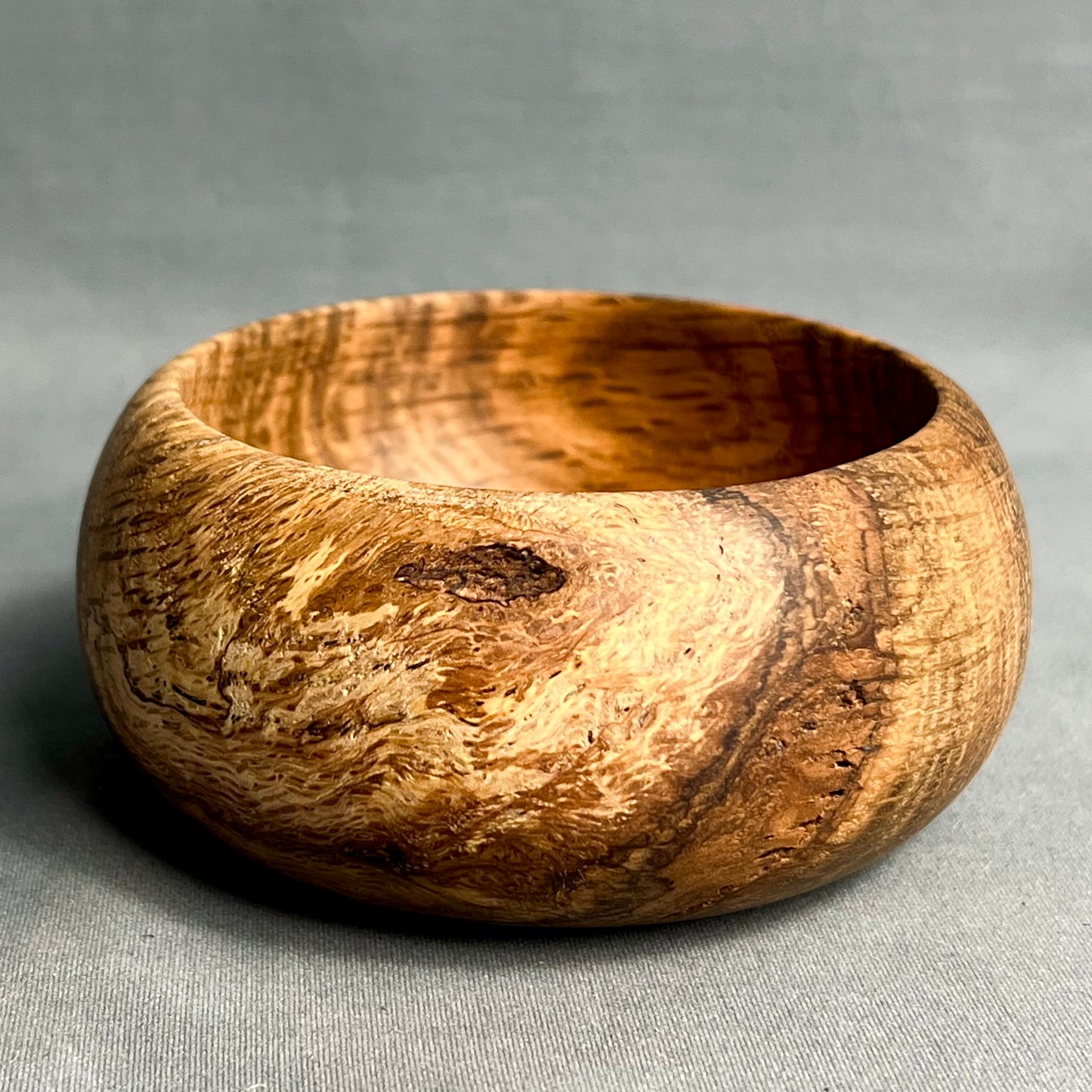 Small Round Pin Oak Bowl